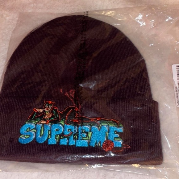 Supreme Cat Woman Beanie - Picture 2 of 2